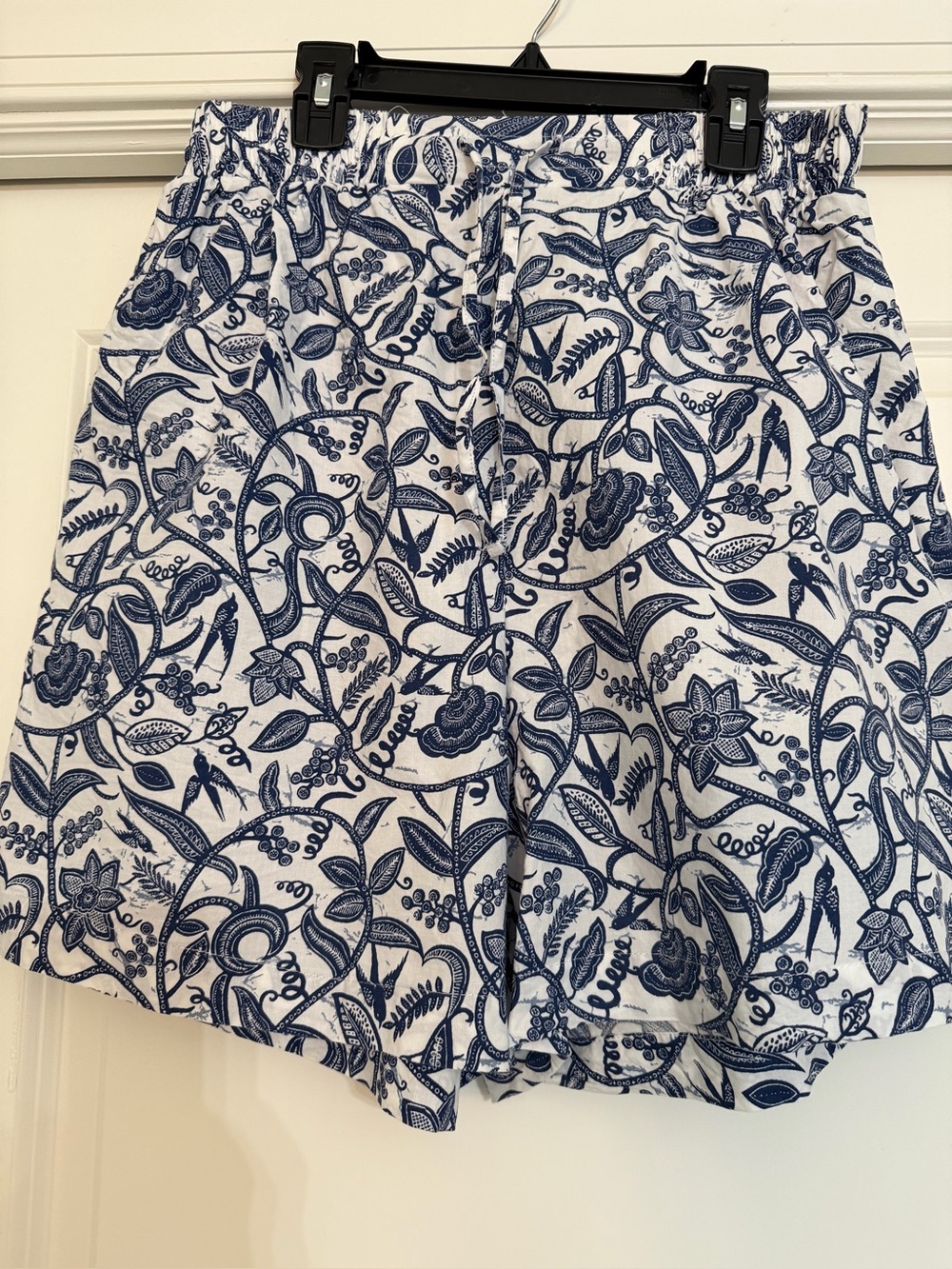 Liberty & Justice Women’s Navy Floral Drawstring  Shorts
